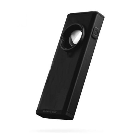 FLAT FRONT FLASHLIGHT
